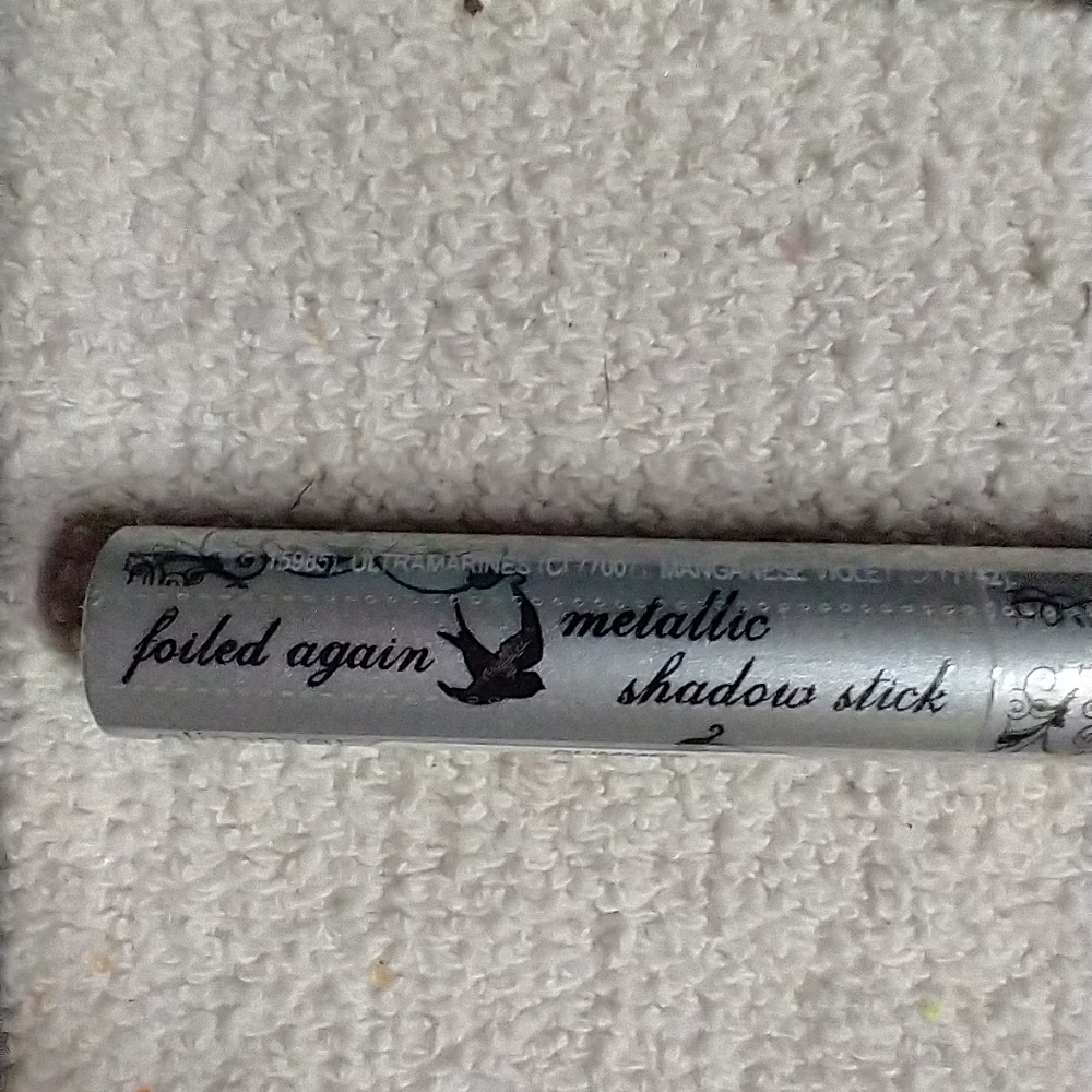 Hard candy foiled again metallic shadow stick 094 glimmer